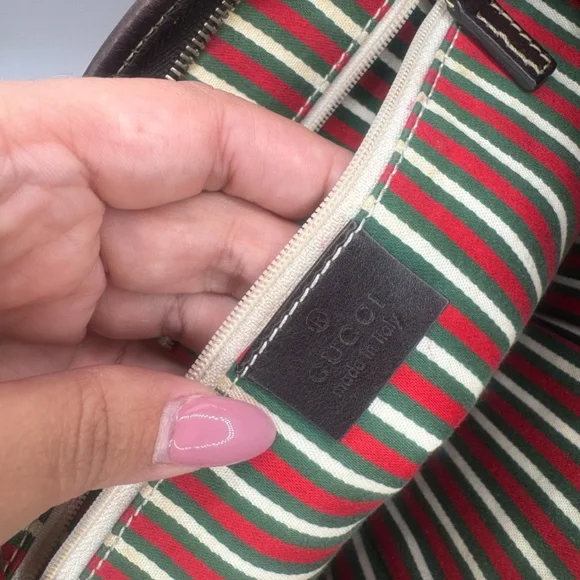Gucci Vintage Crossbody - Picture 6 of 9